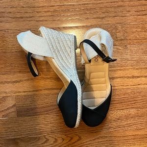 Me Too wedges, women’s size 8.5
